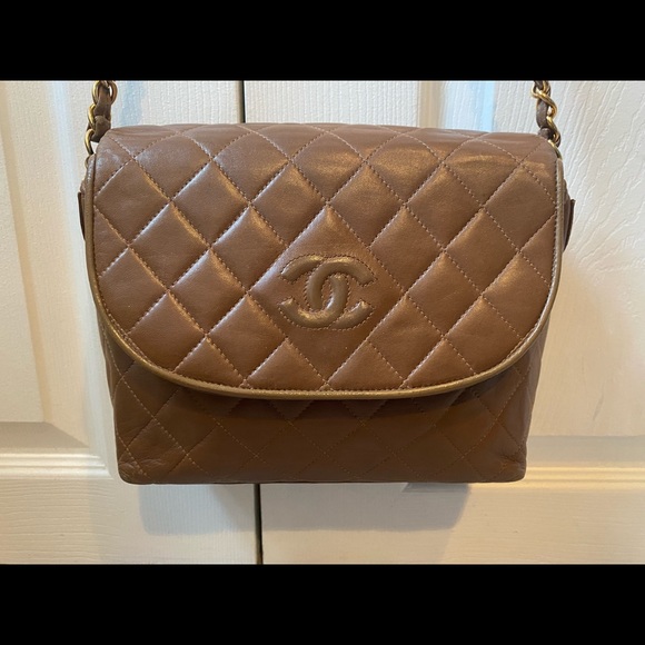 Vintage Chanel Bag - Picture 4 of 15